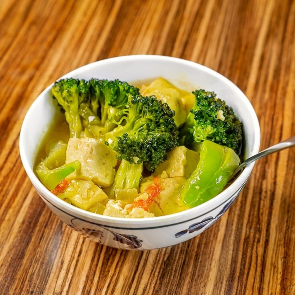 Savor Our Lunch Menu